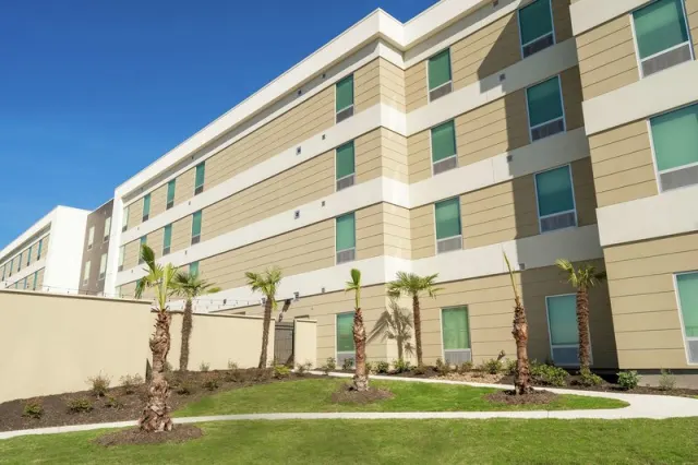 Home2 Suites By Hilton San Antonio At The Rim - photo 2