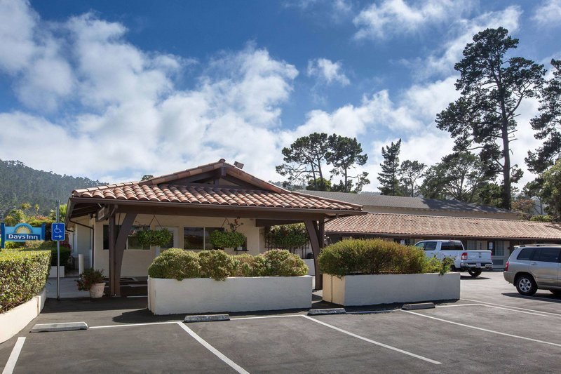 Days Inn by Wyndham Monterey-Fisherman's Wharf Aquarium - fotografija 1