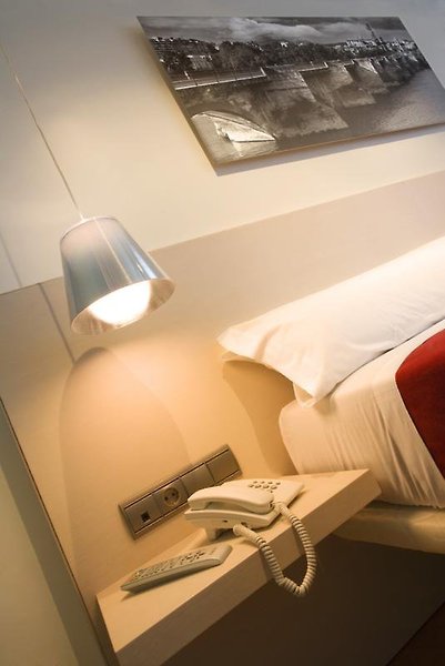 Bed4U Tudela - photo 3