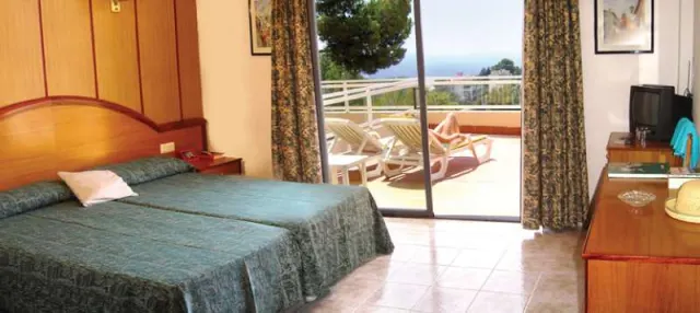 Portals Hills Boutique Hotel - photo 2