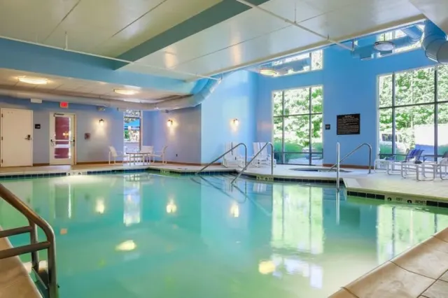 Hampton Inn & Suites Poughkeepsie - photo 3