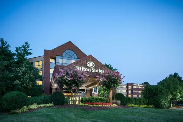 Hilton Suites Brentwood, Brentwood