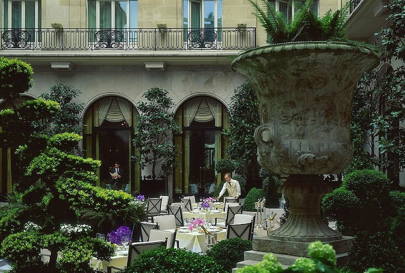 Four Seasons Hotel George V - photo 1