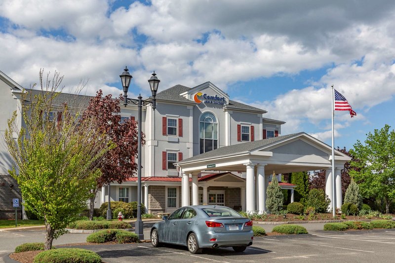 Comfort Inn & Suites - foto 1