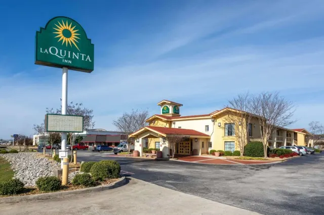 La Quinta Inn by Wyndham Huntsville Research Park - photo 2