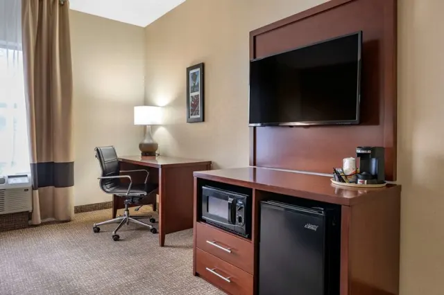 Comfort Inn Louisville - photo 4