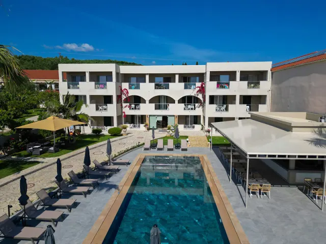 Remezzo Suites - снимка 2