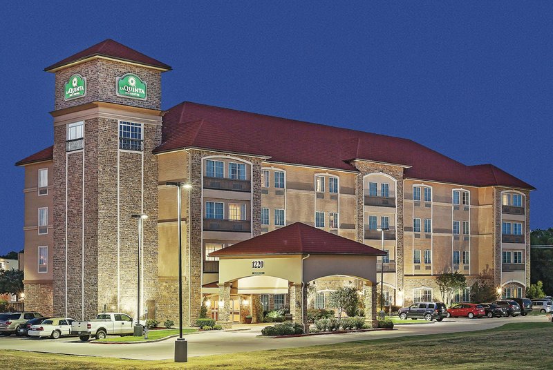 La Quinta Inn & Suites by Wyndham Allen at The Village - fotografija 1