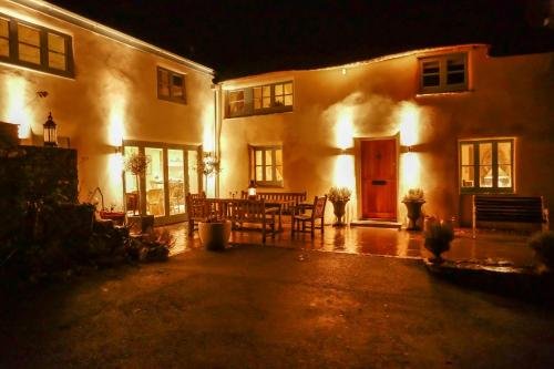 Glebe Farm Apartments - photo 2