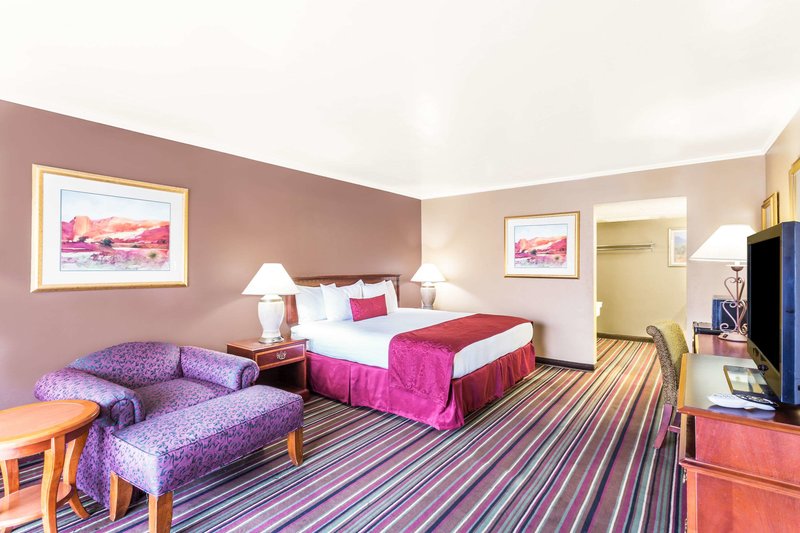 Days Inn  Suites by Wyndham Logan - photo 1