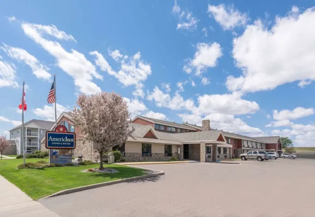 AmericInn by Wyndham Fargo West Acres - photo 2