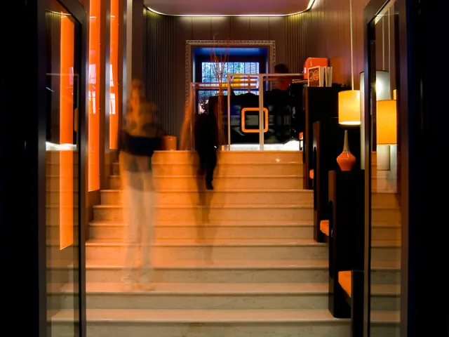 Orange Hotel - foto 3