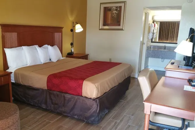 Econo Lodge Byron / Old Macon Rd - foto 4