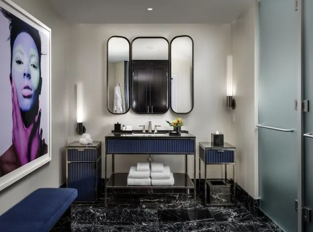 Bisha Hotel Toronto - photo 4