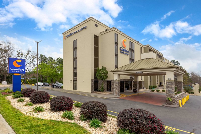 Comfort Inn & Suites Durham near Duke University - photo 1