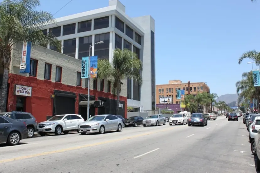 Hotel West Inn Hollywood LA - photo 1
