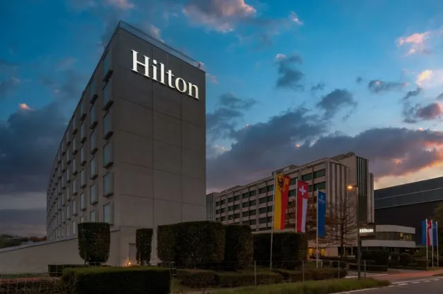 Hilton Geneva Hotel & Conference Centre - photo 3
