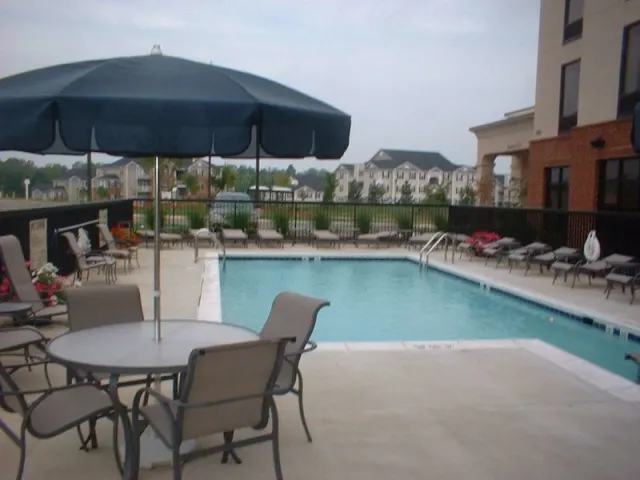 Hampton Inn Farmville - photo 3
