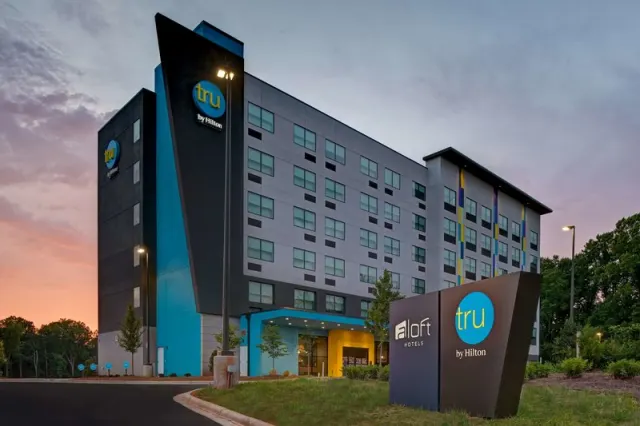 Tru by Hilton Mooresville - photo 2
