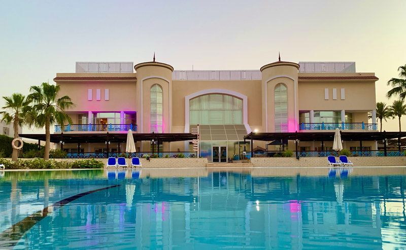 Ivy Cyrene Island Aqua Park Resort - photo 1