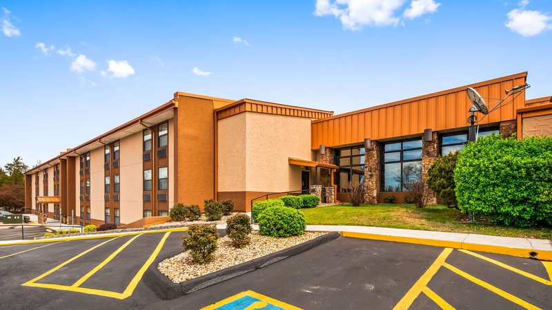 Best Western Center Pointe Inn - photo 1