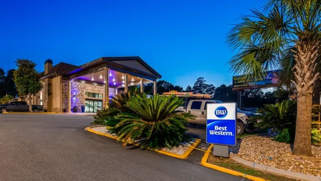 Best Western Riverside Inn - photo 2