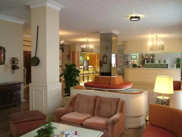 Trovador Guest House - photo 2