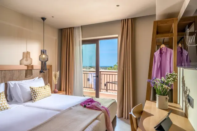 Hotel Pyria - photo 2