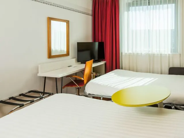 Hotel ibis Styles Crewe - photo 3