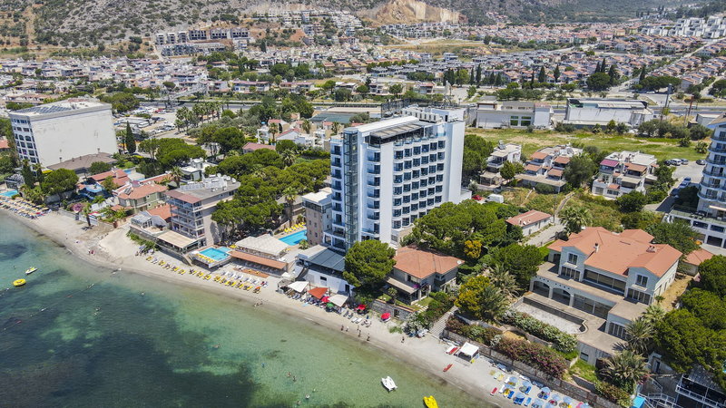 Signature Blue Resort - photo 1
