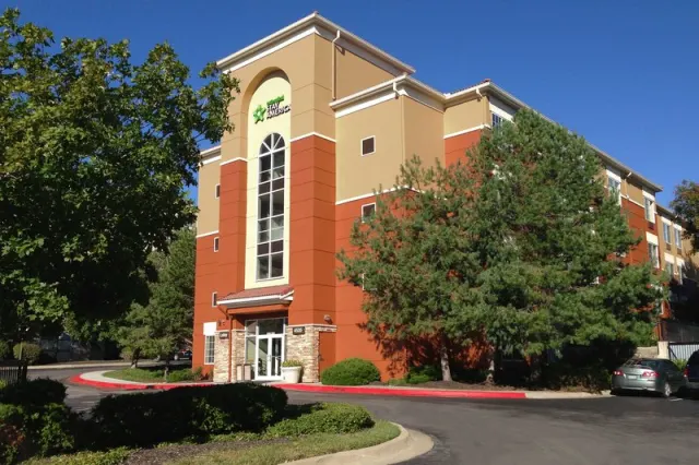 Holiday Inn Country Club Plaza - photo 2