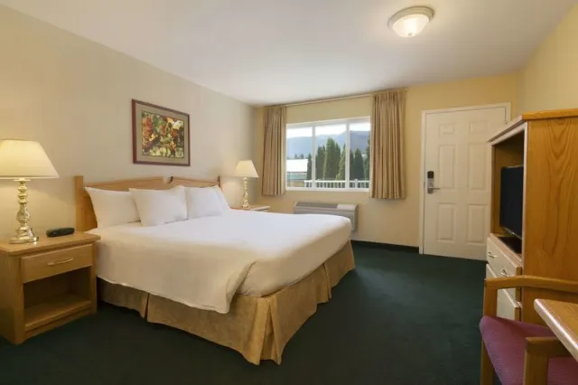Days Inn by Wyndham Penticton Conference Centre - photo 4