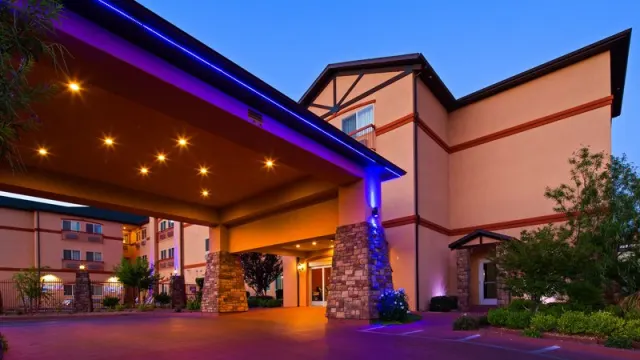 Hotel Zion Inn - photo 2