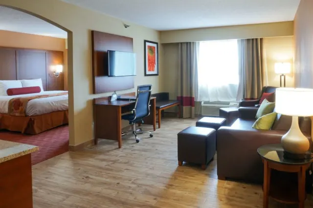 Best Western Plus Georgetown Corporate Center Hotel - photo 4