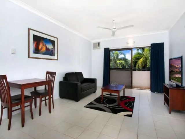 Cairns City Palms - photo 4
