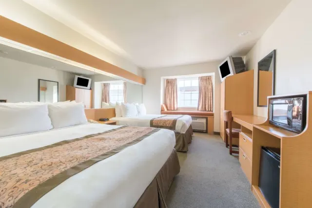 Microtel Inn & Suites by Wyndham Altus - photo 2