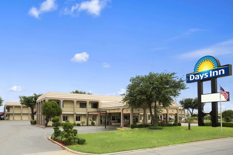 Days Inn by Wyndham Dallas Irving - foto 1