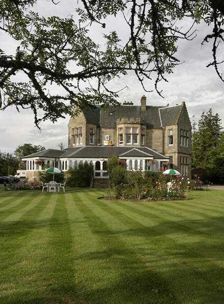 Morangie House Hotel - photo 2