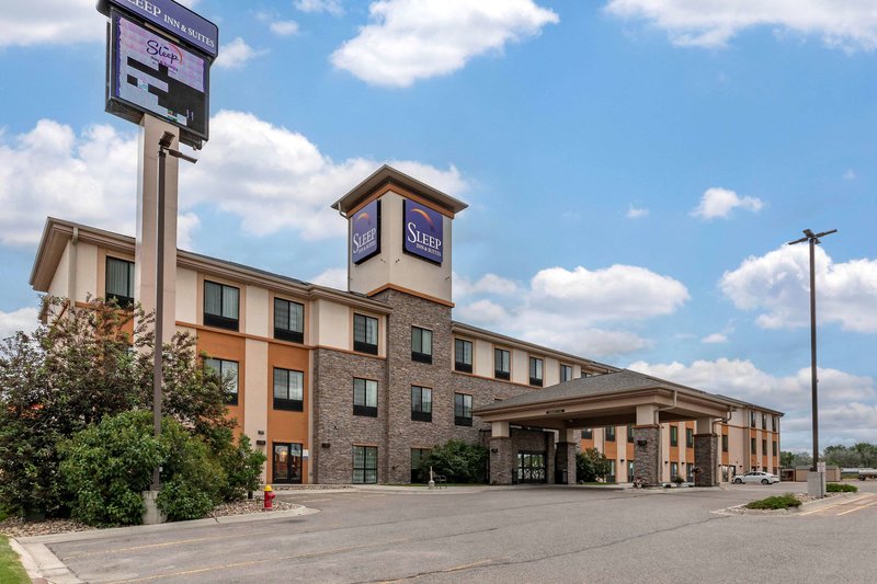 Sleep Inn & Suites - photo 1