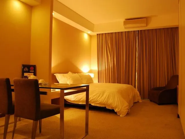 Urban Hotel Shanghai - photo 4
