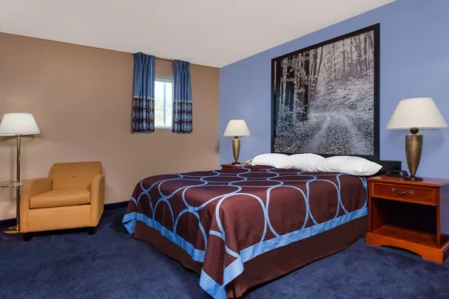 Super 8 by Wyndham Adrian - photo 2