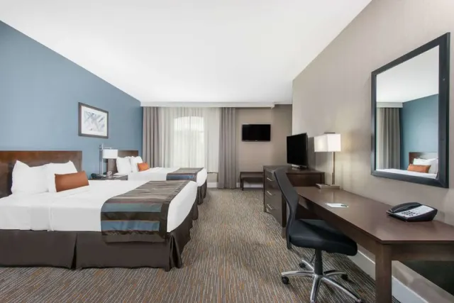 Wingate by Wyndham Niagara Falls - photo 3