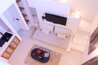 Terra Nera Suites, Karterados