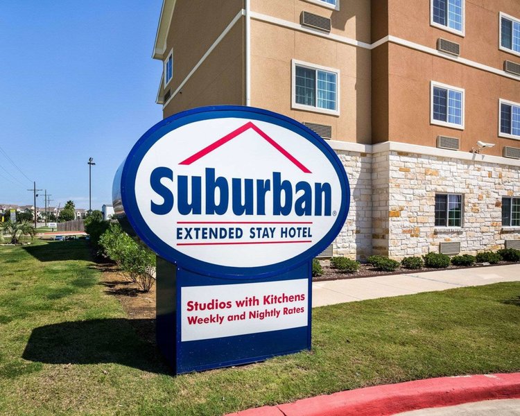 Suburban Studios - снимка 1