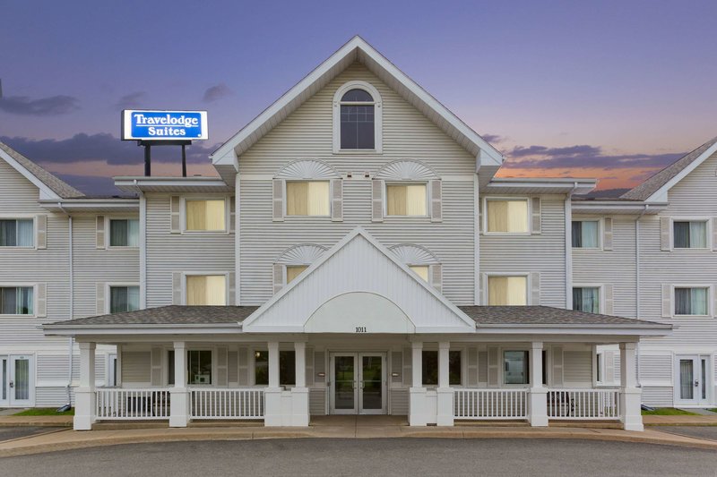 Travelodge by Wyndham Saint-Liboire - photo 1