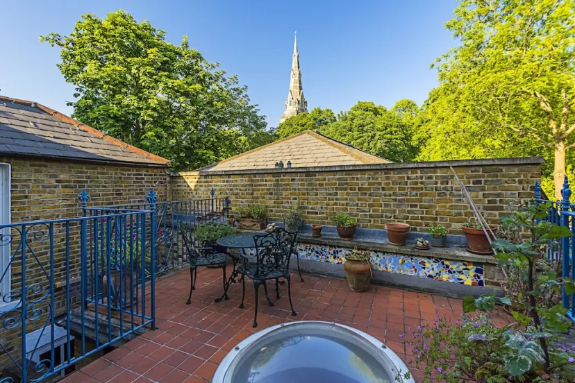 Edwardian Family Home - photo 1