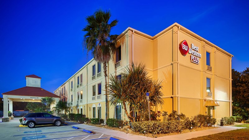 Best Western Plus Bradenton Hotel  Suites - photo 1