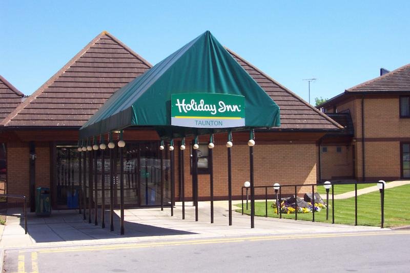 Holiday Inn Taunton - photo 1