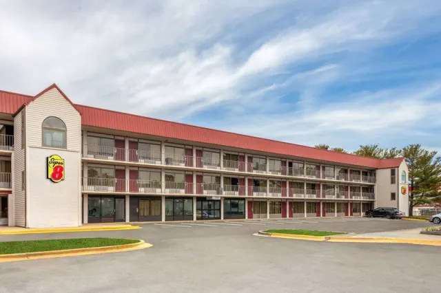Super 8 by Wyndham Baltimore Northwest, Baltimore