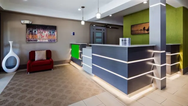Holiday Inn & Suites Slidell - photo 2